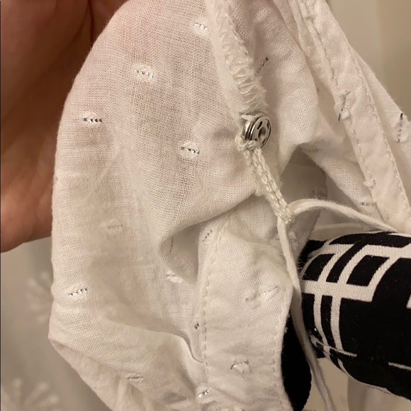 NWOT JACHS Girlfriend sleeves top - Picture 7 of 7